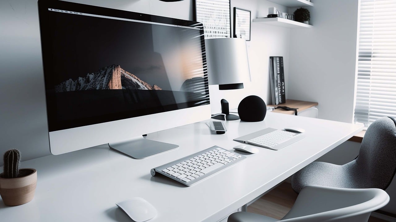 Aumentando a produtividade com uma configuração de vários monitores